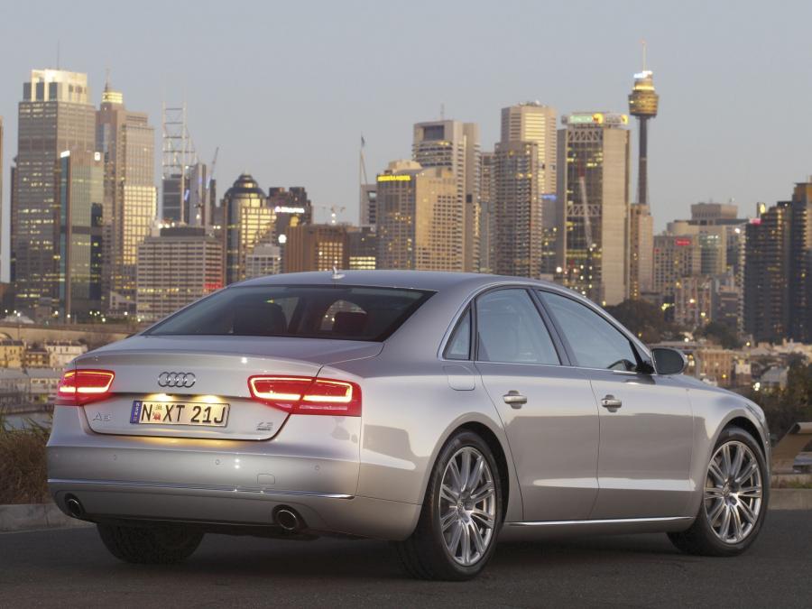  Audi A8 4.2 FSI Quattro (D4) 2010 года  (AU) (фото 10 из 17)